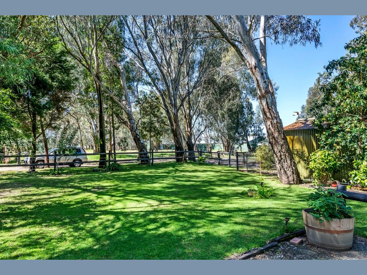 211 Padbury Avenue, Millendon WA 6056, Image 0