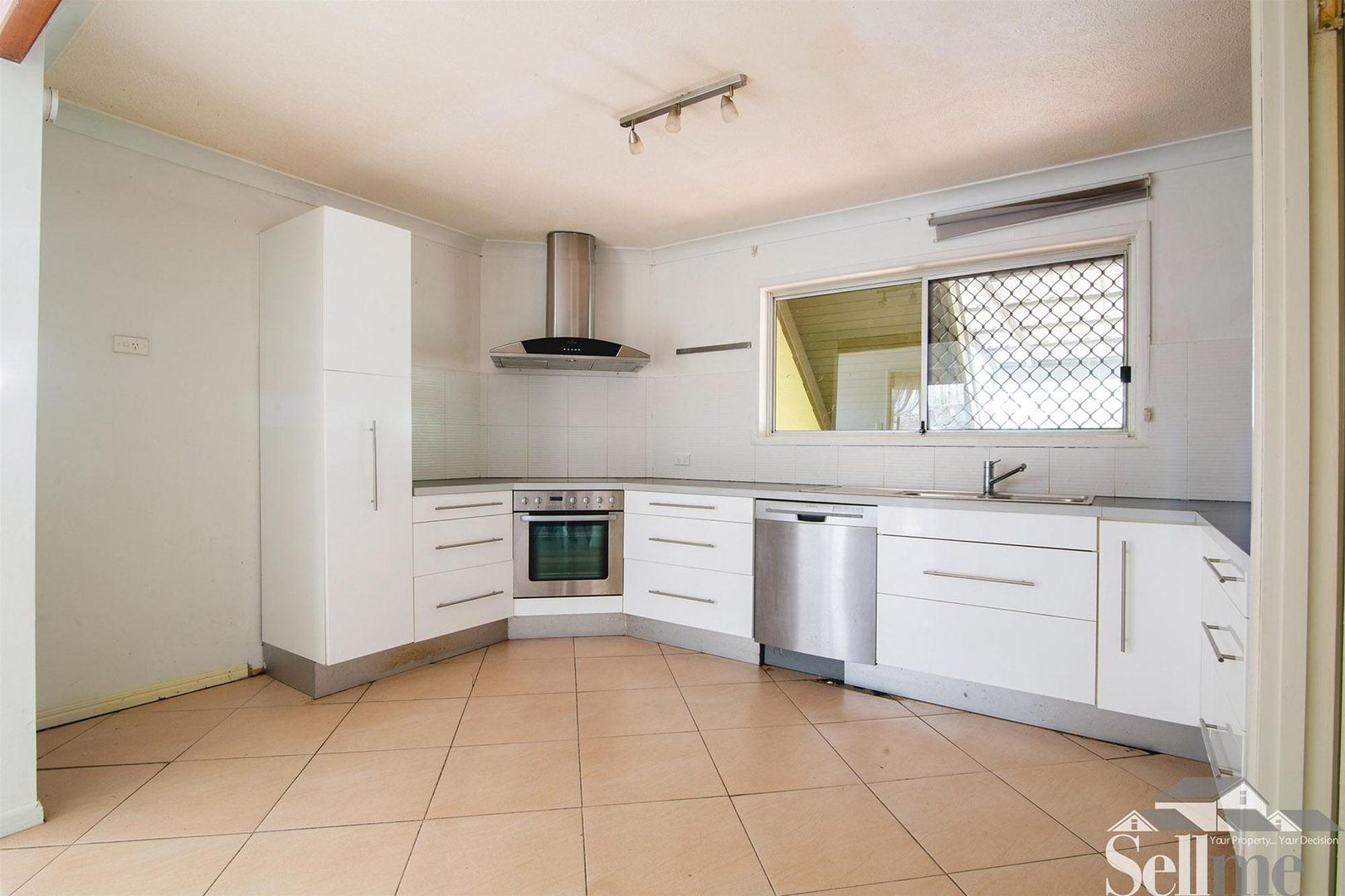 7 Kathleen Street, Beenleigh QLD 4207, Image 2