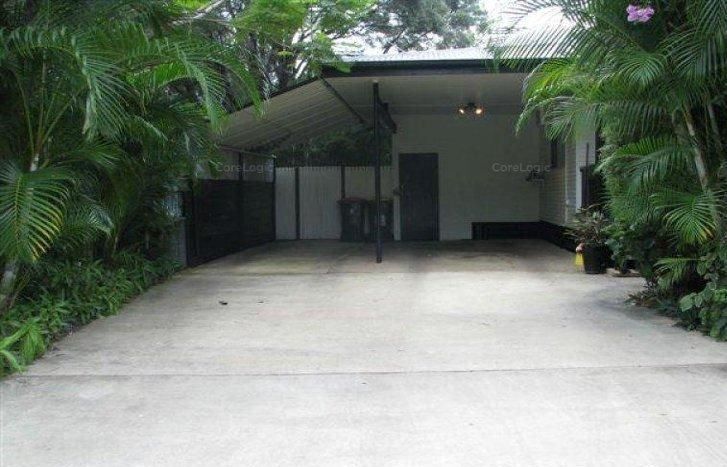 3 bedrooms House in 93 Beardmore Crescent DYSART QLD, 4745