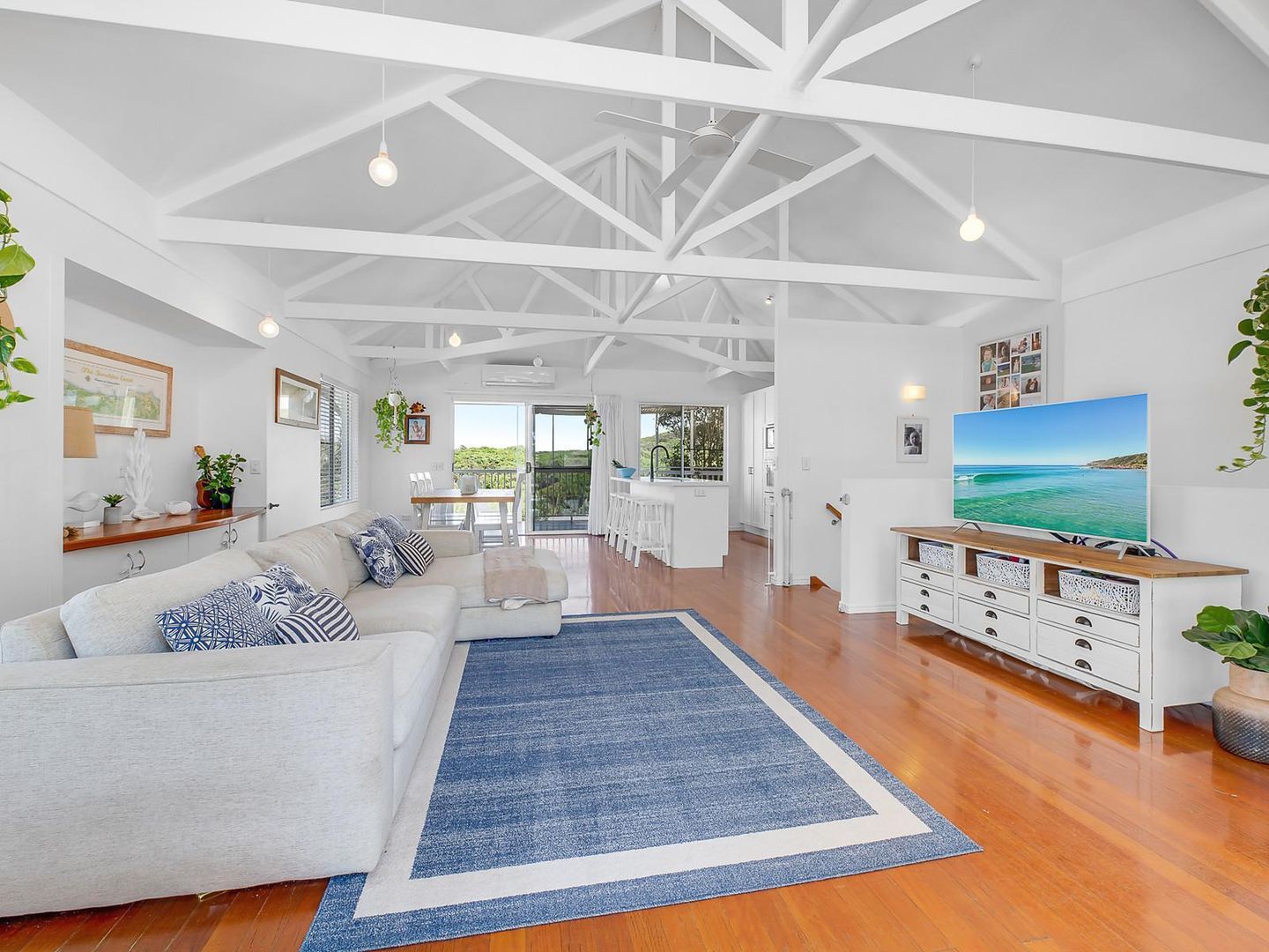 5 Antipodes Close, Castaways Beach QLD 4567, Image 1