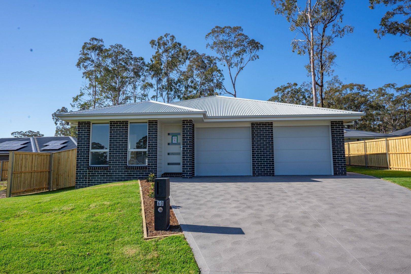 4 bedrooms Duplex in 60 Pillar Street BELLBIRD NSW, 2325