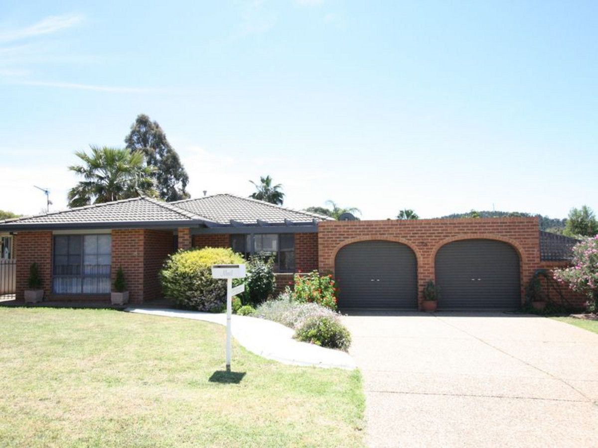 25 Doman Street, Estella NSW 2650