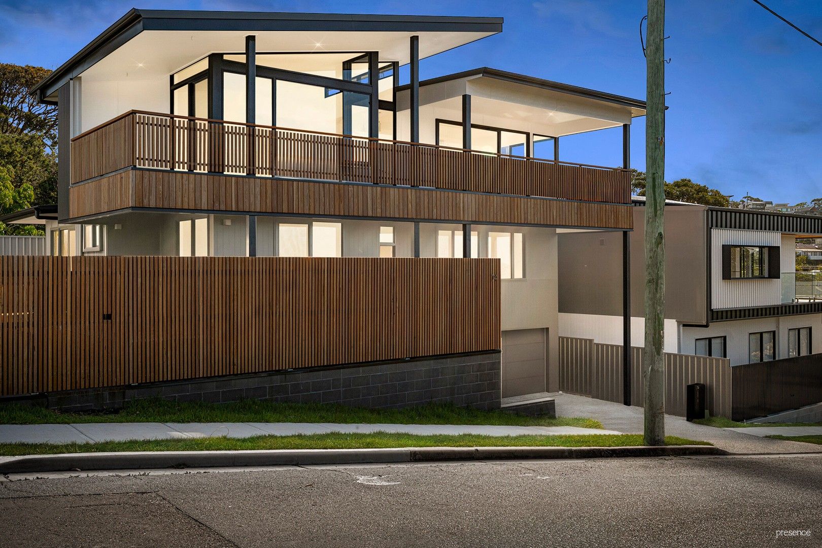 4 bedrooms House in 74 Janet Street MEREWETHER NSW, 2291