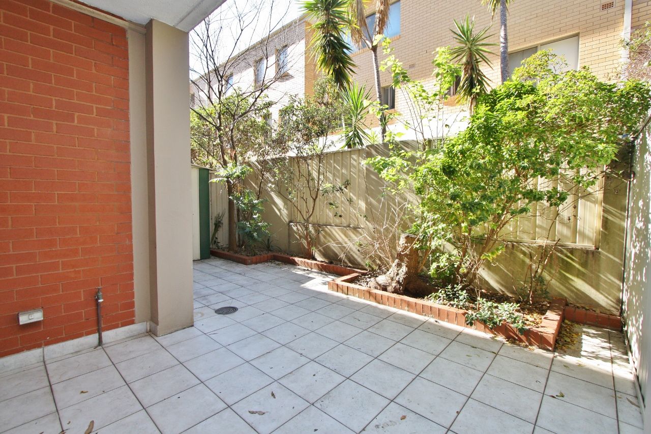 1 bedrooms Apartment / Unit / Flat in 4/66 Beach Road BONDI BEACH NSW, 2026