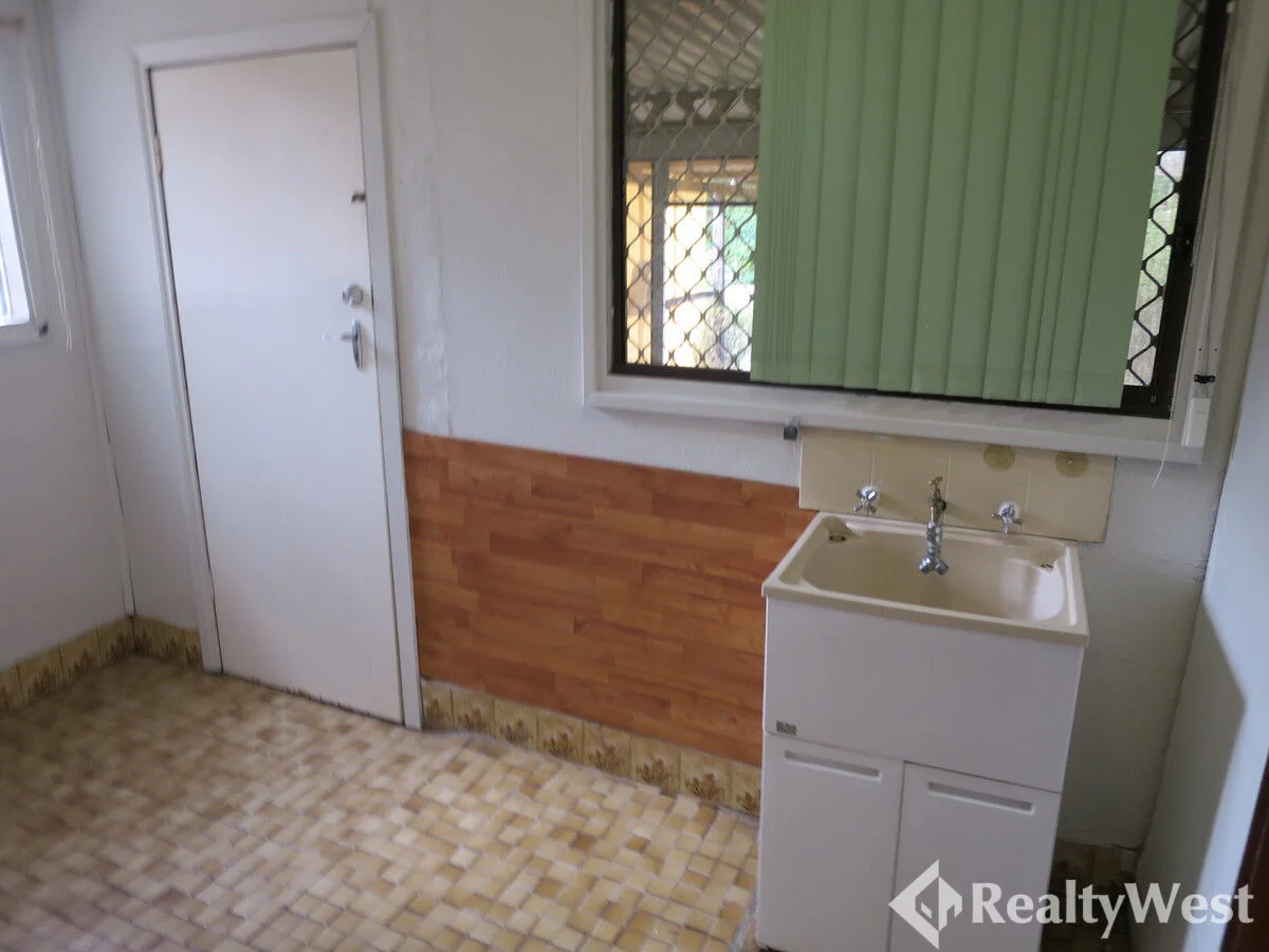 Additional image 12 of 395 Daly Street, Cloverdale WA 6105