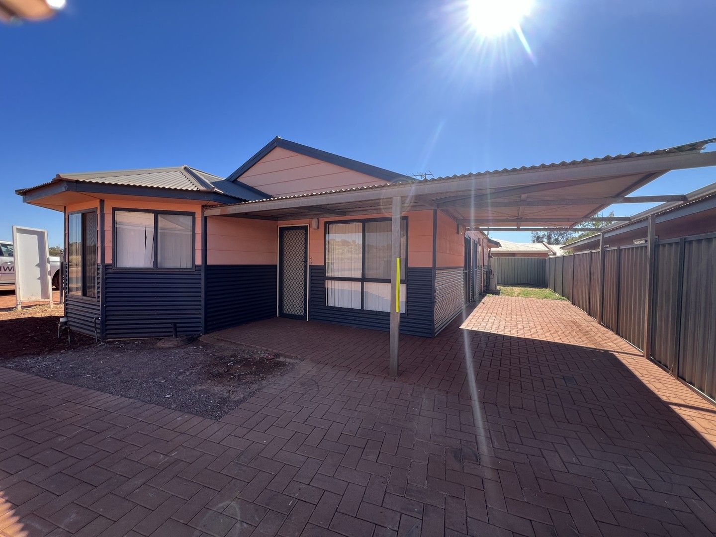 3 bedrooms Apartment / Unit / Flat in 1/23 Mclennan Drive NEWMAN WA, 6753