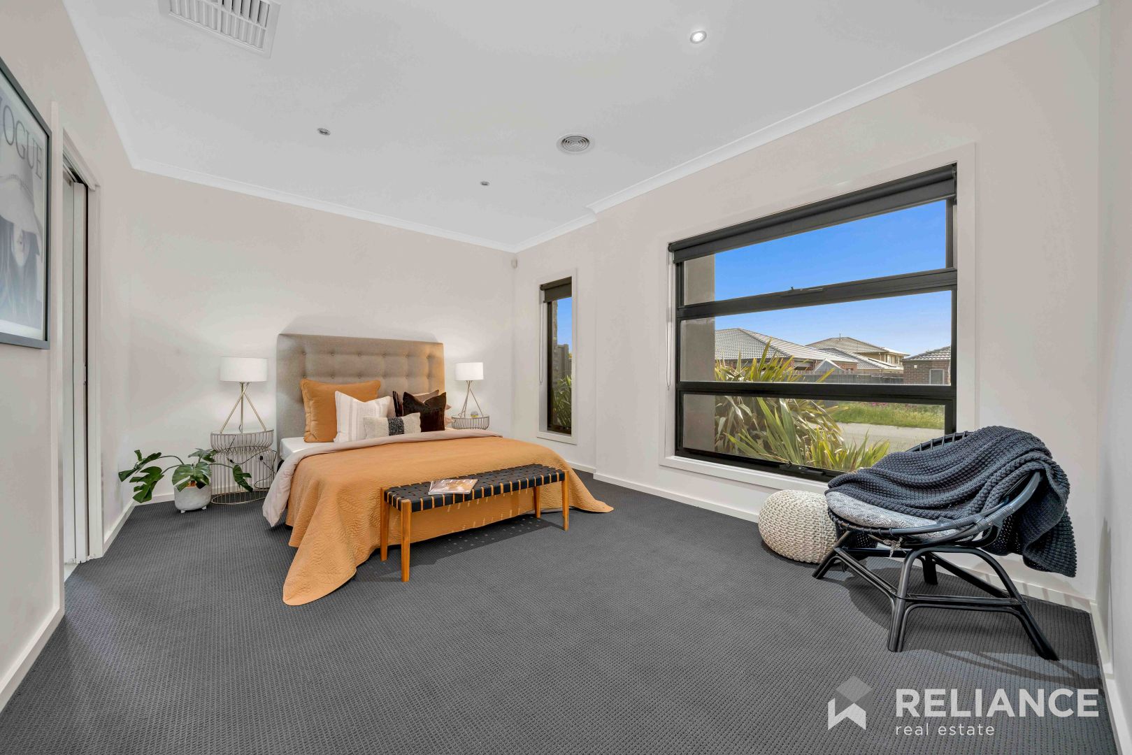 4 Ixora Crescent, Manor Lakes VIC 3024, Image 2