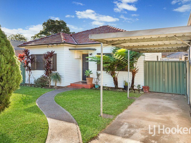 35 Eve Street, Guildford NSW 2161, Image 1