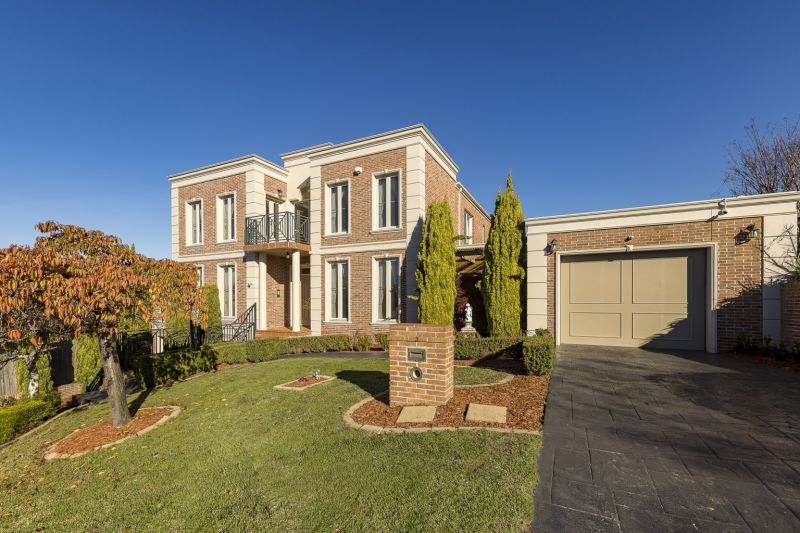 6 bedrooms House in 3 The Priory TEMPLESTOWE VIC, 3106