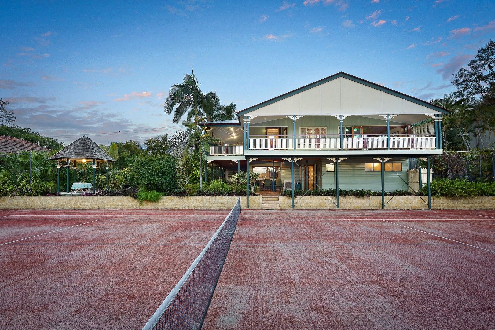 71 Dewar Terrace, Sherwood QLD 4075 Domain