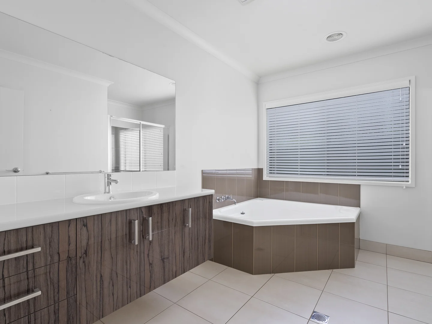 Additional image 15 of 211 River Street, Corowa NSW 2646