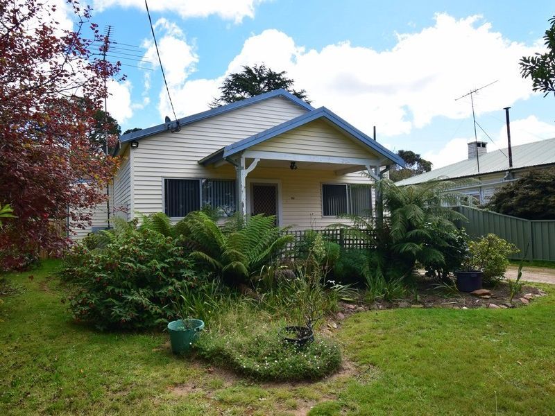 3 bedrooms House in 30 Barton Street KATOOMBA NSW, 2780