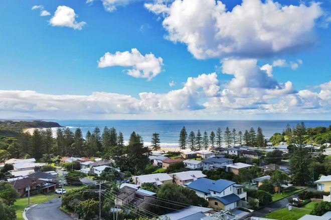 Picture of 29 Surfview Avenue, BLACK HEAD NSW 2430