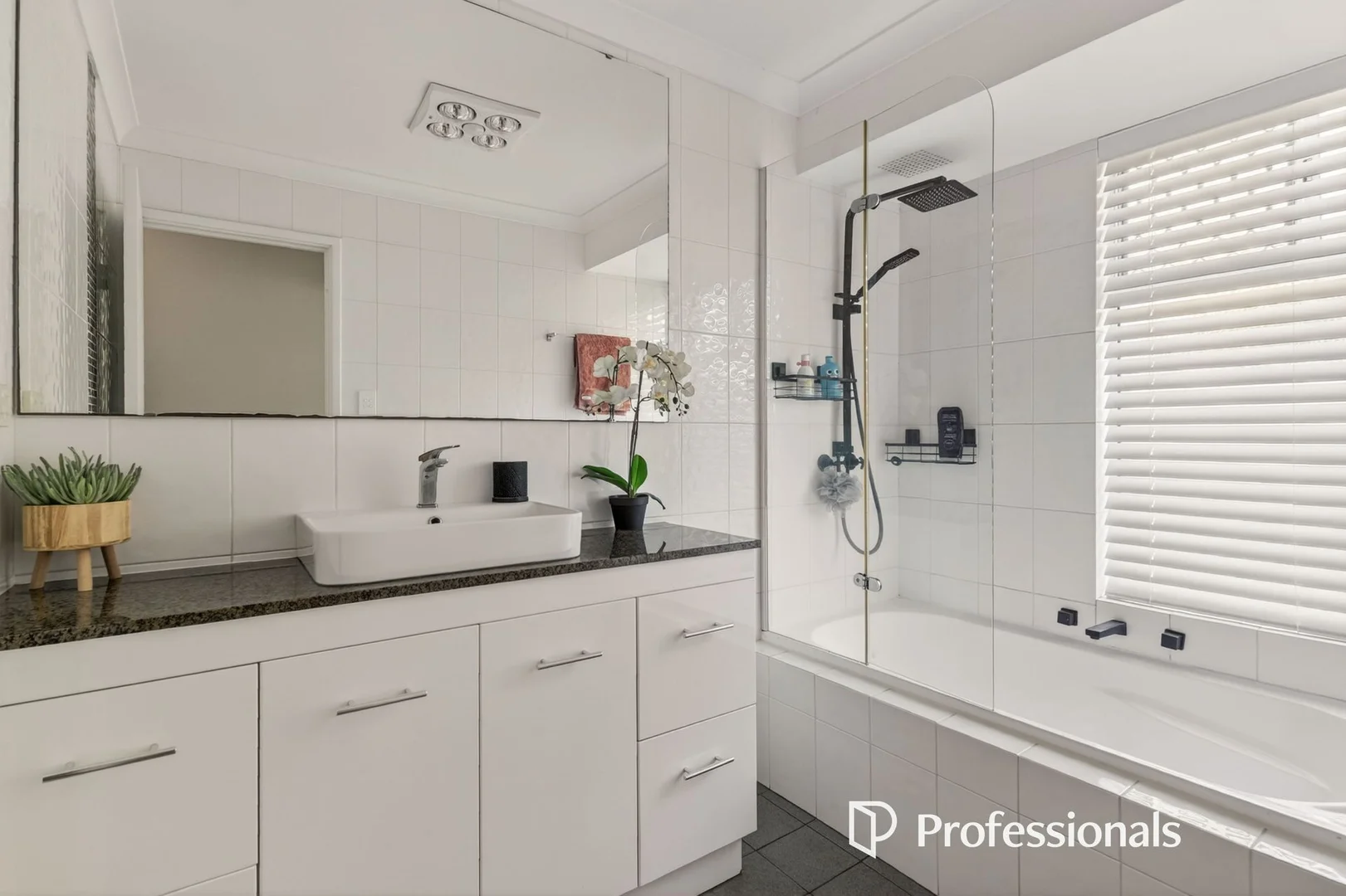 Additional image 27 of 70 Palmer Crescent, High Wycombe WA 6057