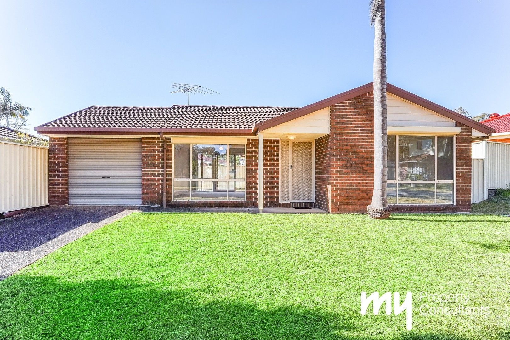 9 Dewey Place, St Helens Park NSW 2560, Image 0