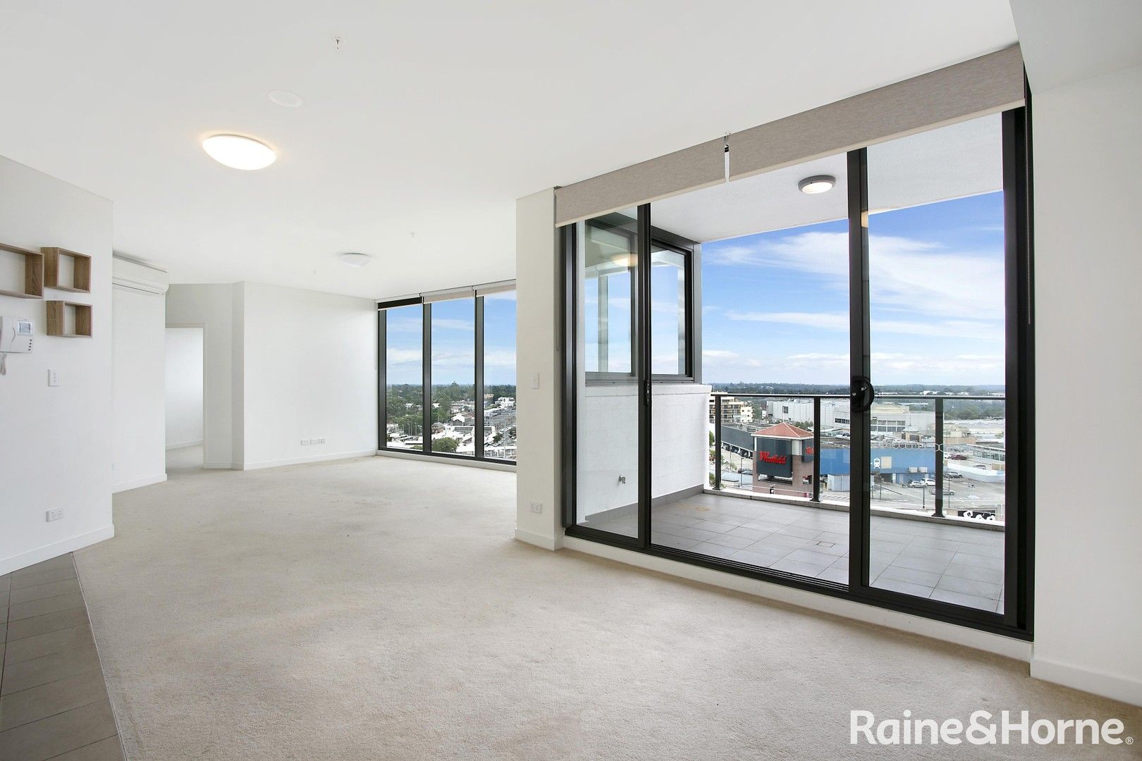 2 bedrooms Apartment / Unit / Flat in 1101/135-137 Pacific Highway HORNSBY NSW, 2077