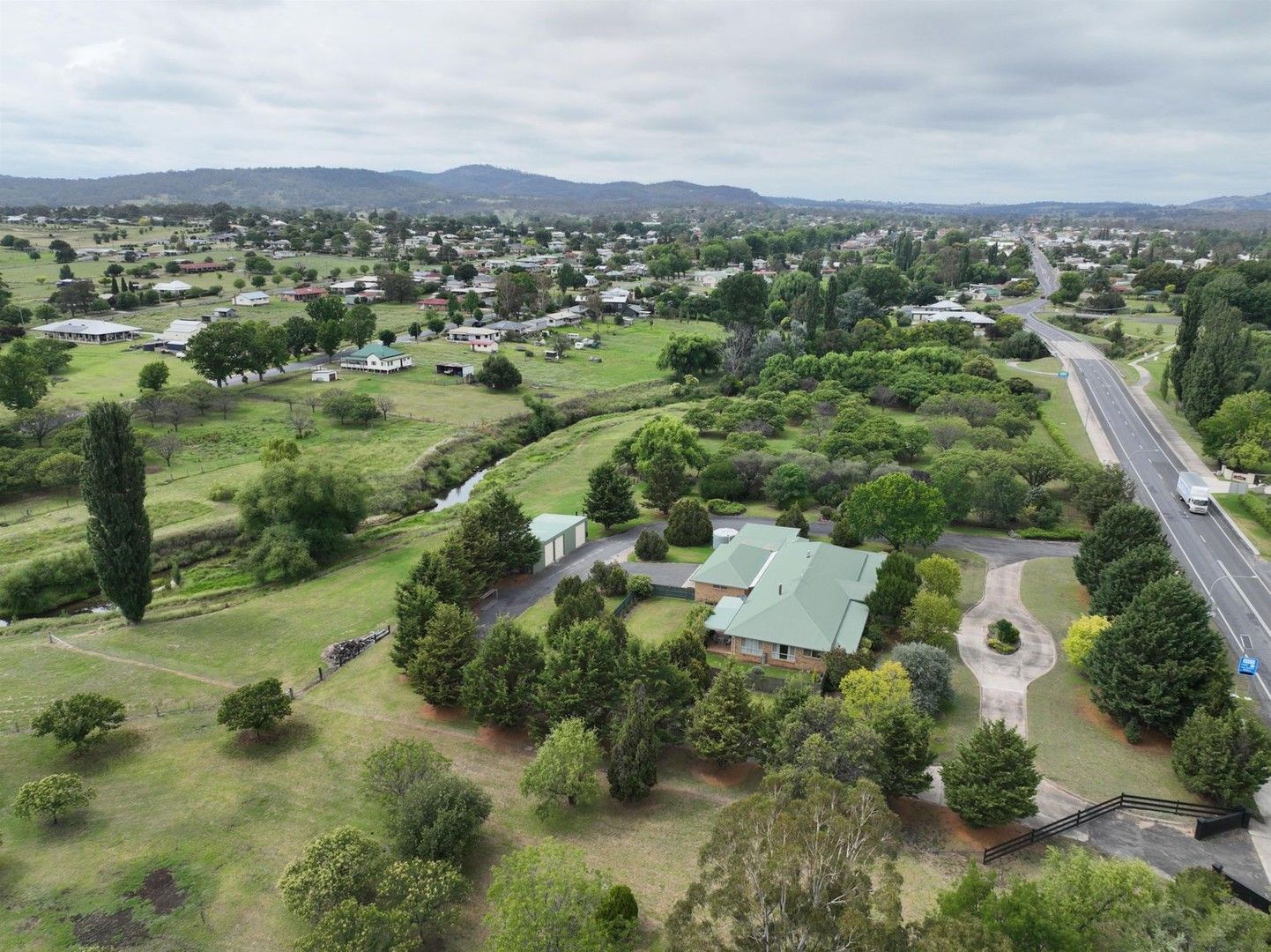 439 Rouse Street, Tenterfield NSW 2372, Image 0