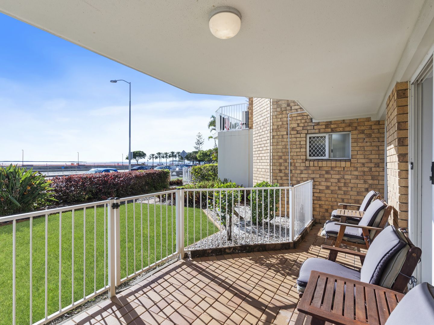 1/155 Wynnum Esplanade, Wynnum QLD 4178, Image 2