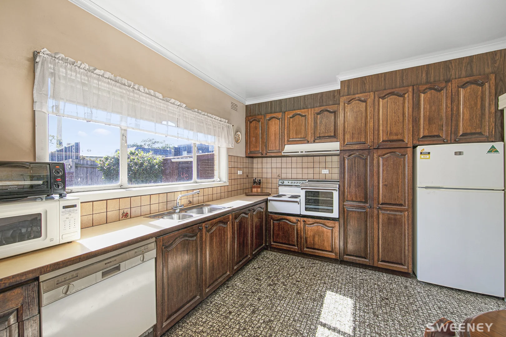 Additional image 5 of 4 Swan Court, Newport VIC 3015