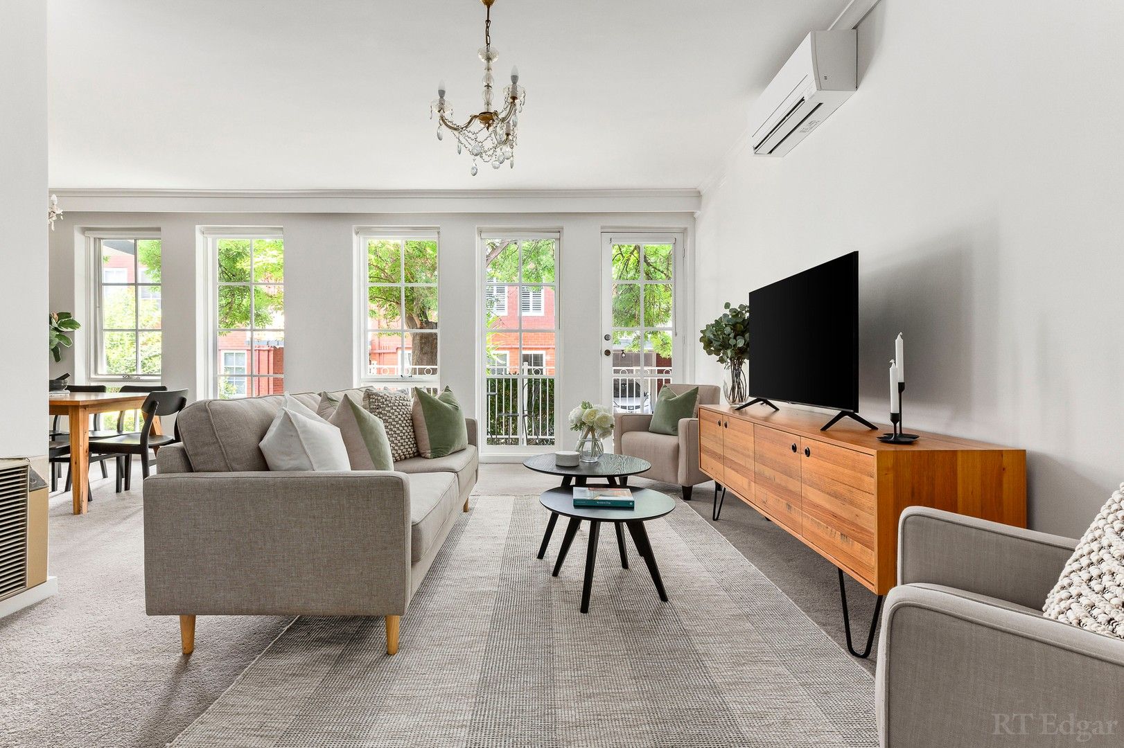 2 bedrooms Apartment / Unit / Flat in 2/24 Springfield Avenue TOORAK VIC, 3142
