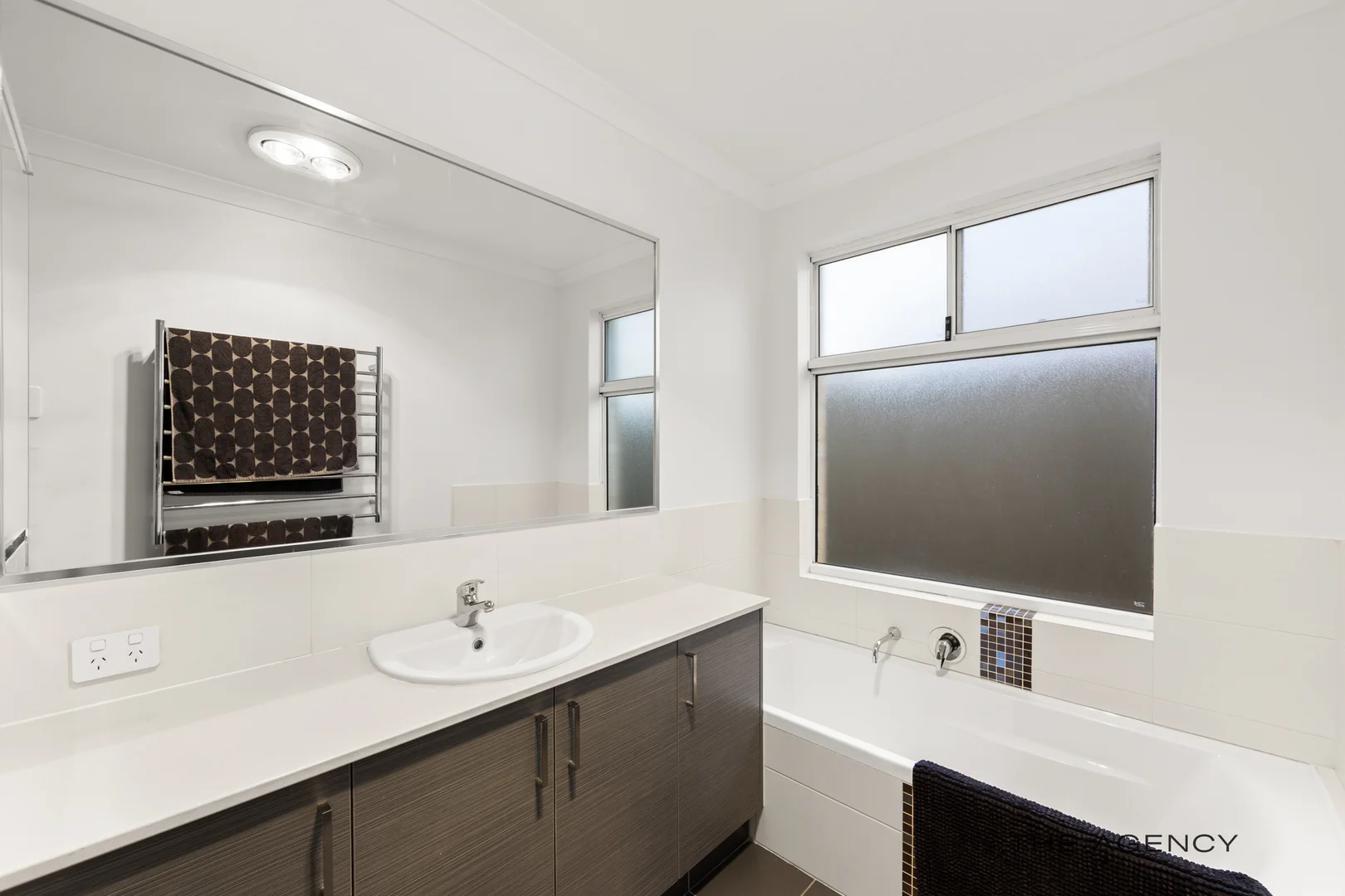 Additional image 27 of 24 Columbia Parkway, Piara Waters WA 6112