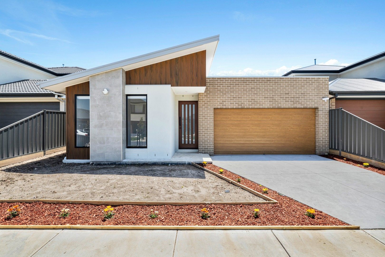 15 Pembrokeshire Loop, Clyde VIC 3978, Image 0