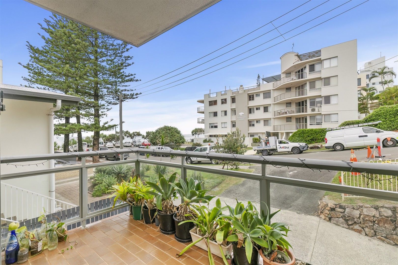 2 bedrooms House in 2/9 Dingle Avenue KINGS BEACH QLD, 4551