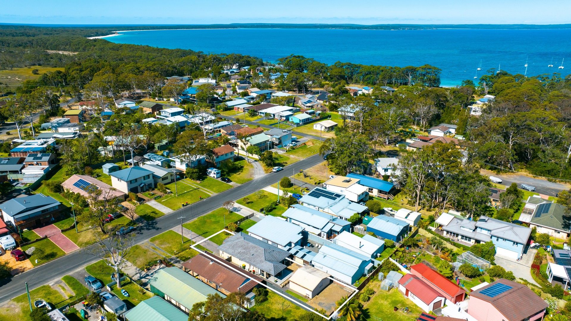 3 bedrooms House in 43 Mitchell Road CALLALA BAY NSW, 2540