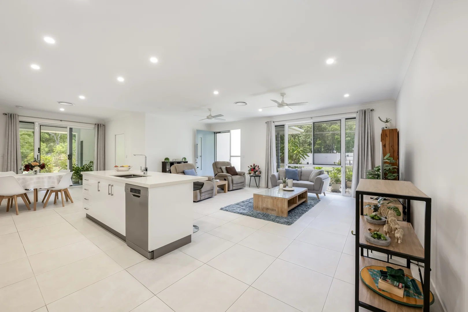 Additional image 23 of 39 Sylvan Drive, Moore Park Beach QLD 4670