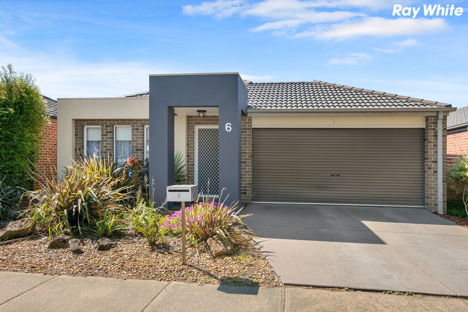 6 Wonboyn Close, Pakenham VIC 3810, Image 0