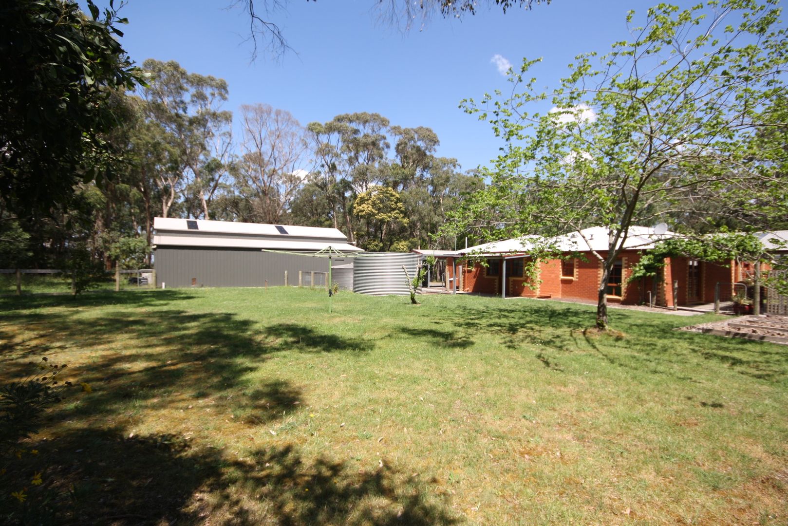 5 Howlett Road, Ross Creek VIC 3351, Image 2