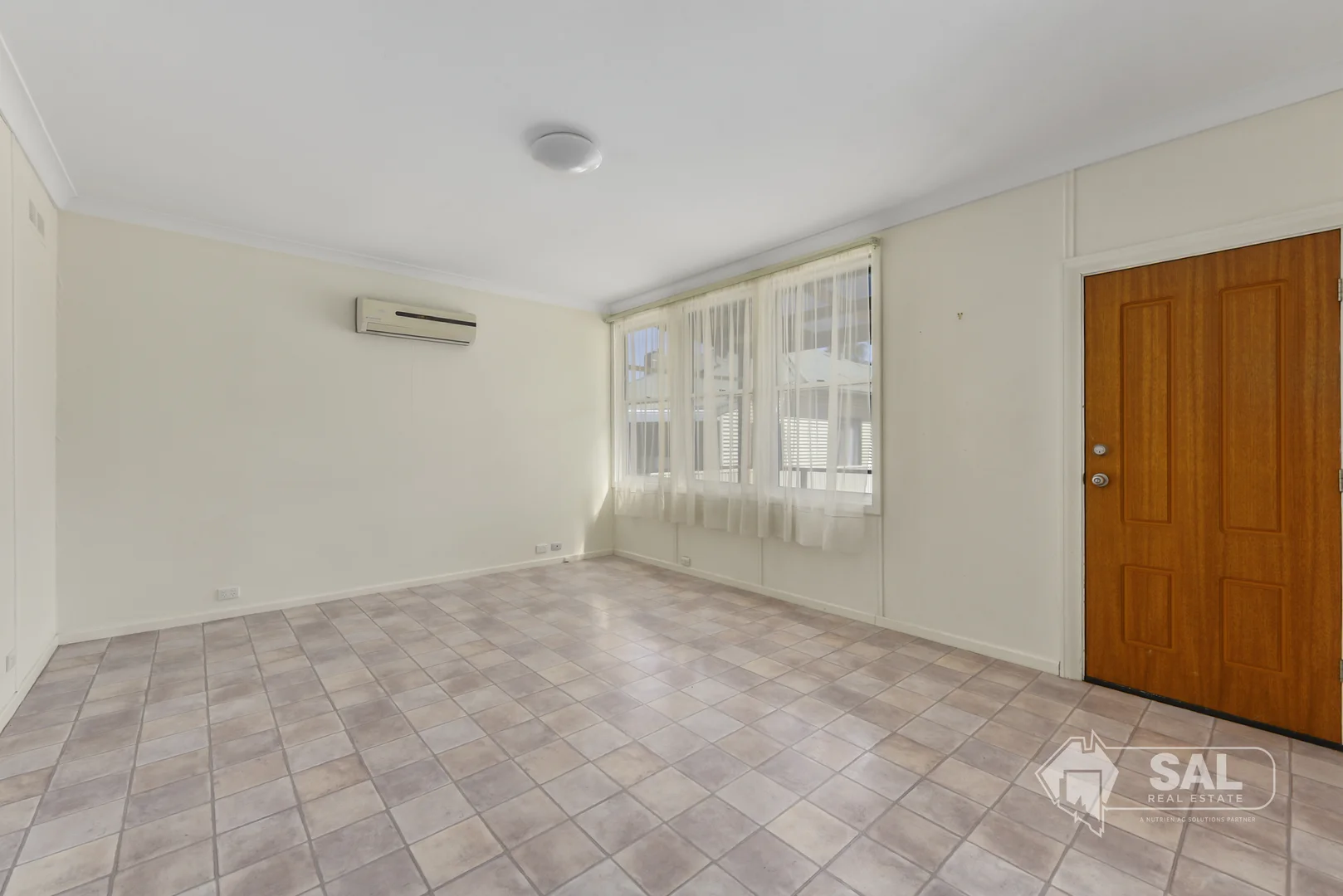 Additional image 4 of 196 Victoria Parade, Bordertown SA 5268