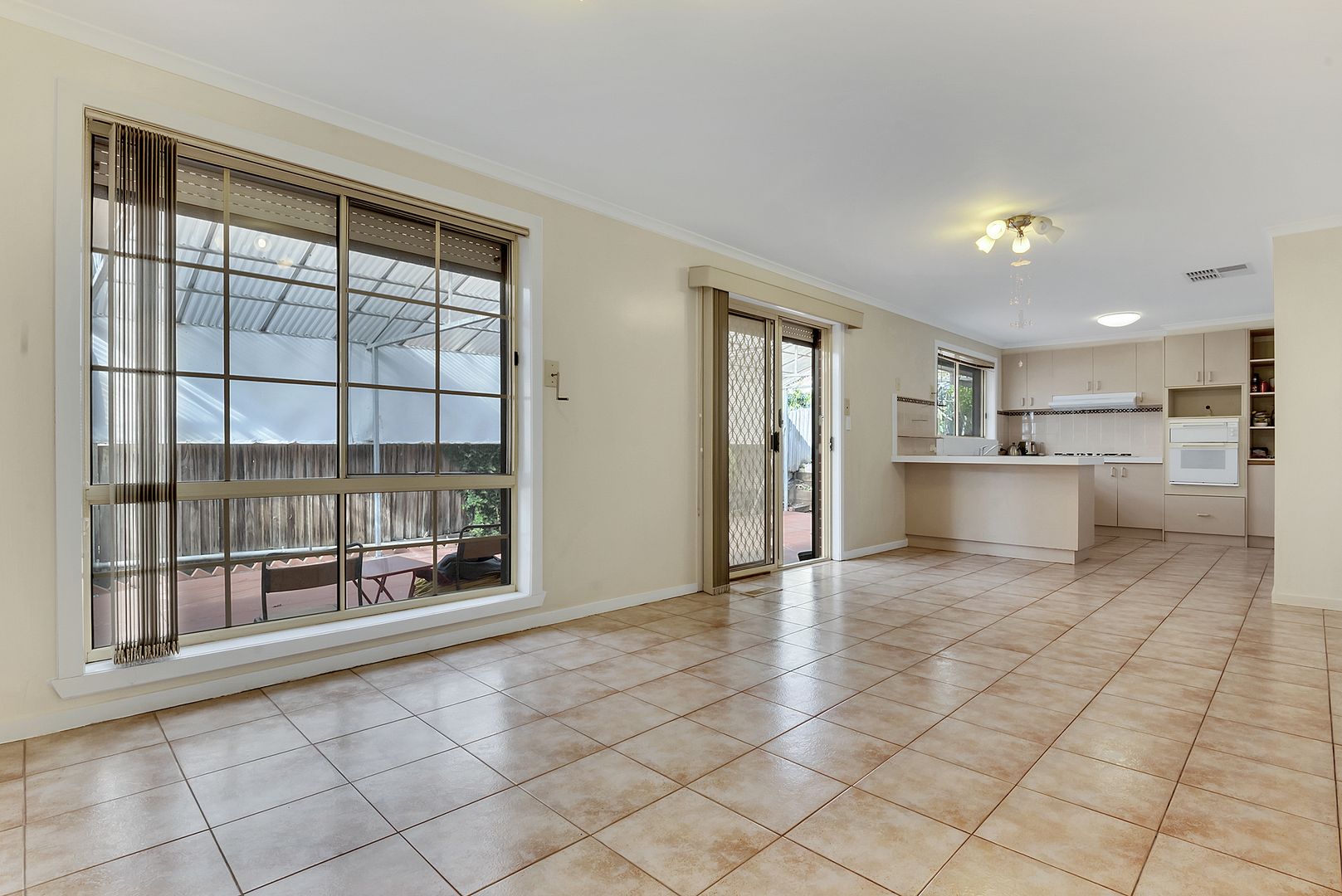 6 Chappell Return, Meadow Heights VIC 3048, Image 2