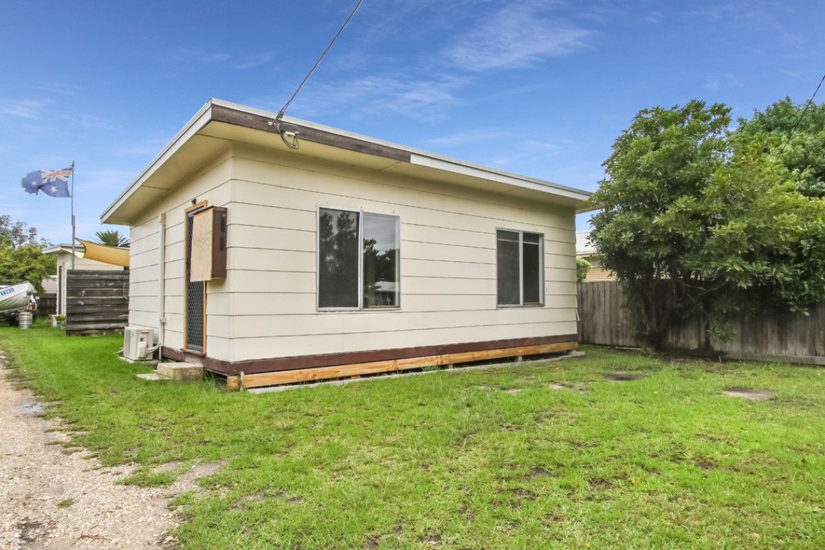 6 Fish Street, Lakes Entrance VIC 3909, Image 0