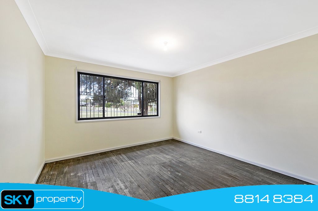 4 Beelong Street, Dharruk NSW 2770, Image 2