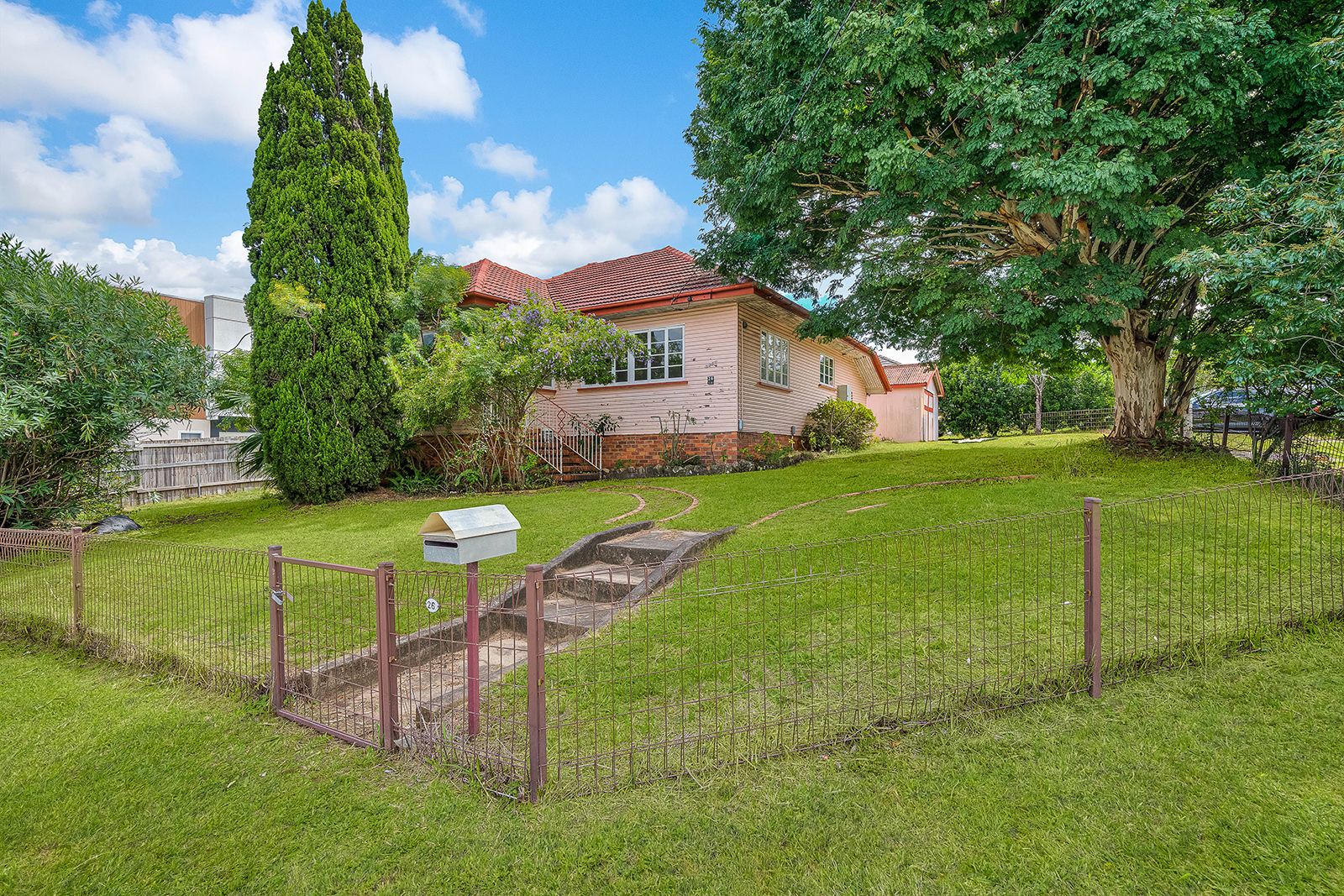 3 bedrooms House in 26 Springwood Street MOUNT GRAVATT EAST QLD, 4122