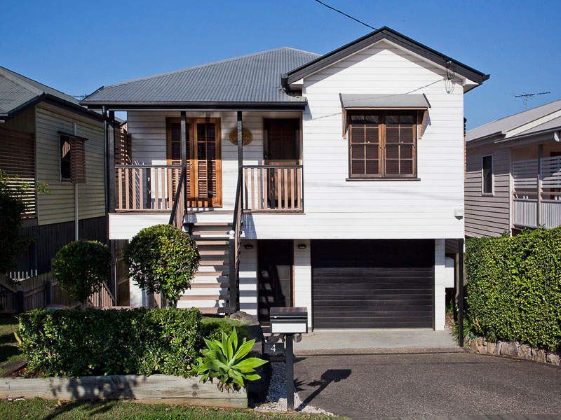 5 bedrooms House in 4 Bank Street WINDSOR QLD, 4030