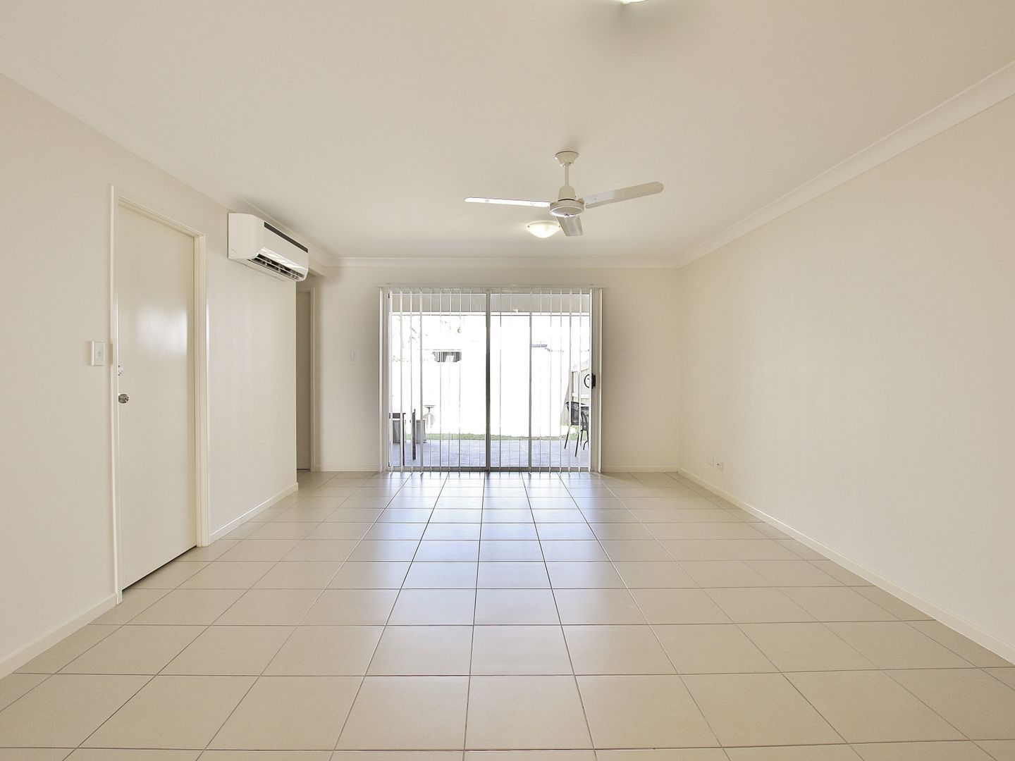 2/74 Richmond Street, Berserker QLD 4701, Image 2