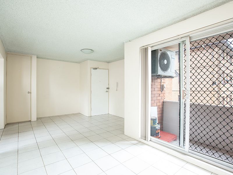 8/51 Castlereagh Street, Liverpool NSW 2170, Image 2