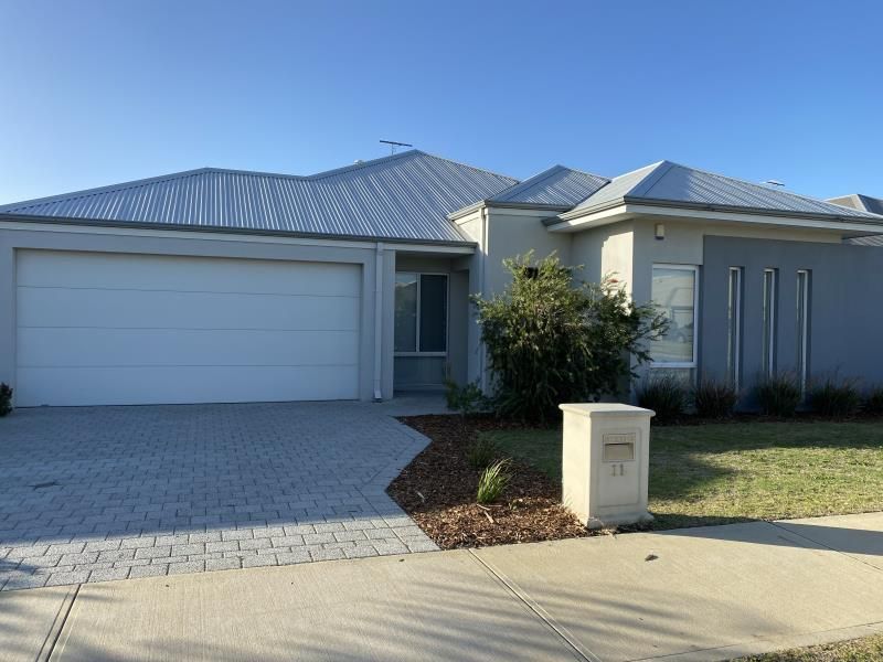 4 bedrooms House in 11 Laurina Way BEELIAR WA, 6164