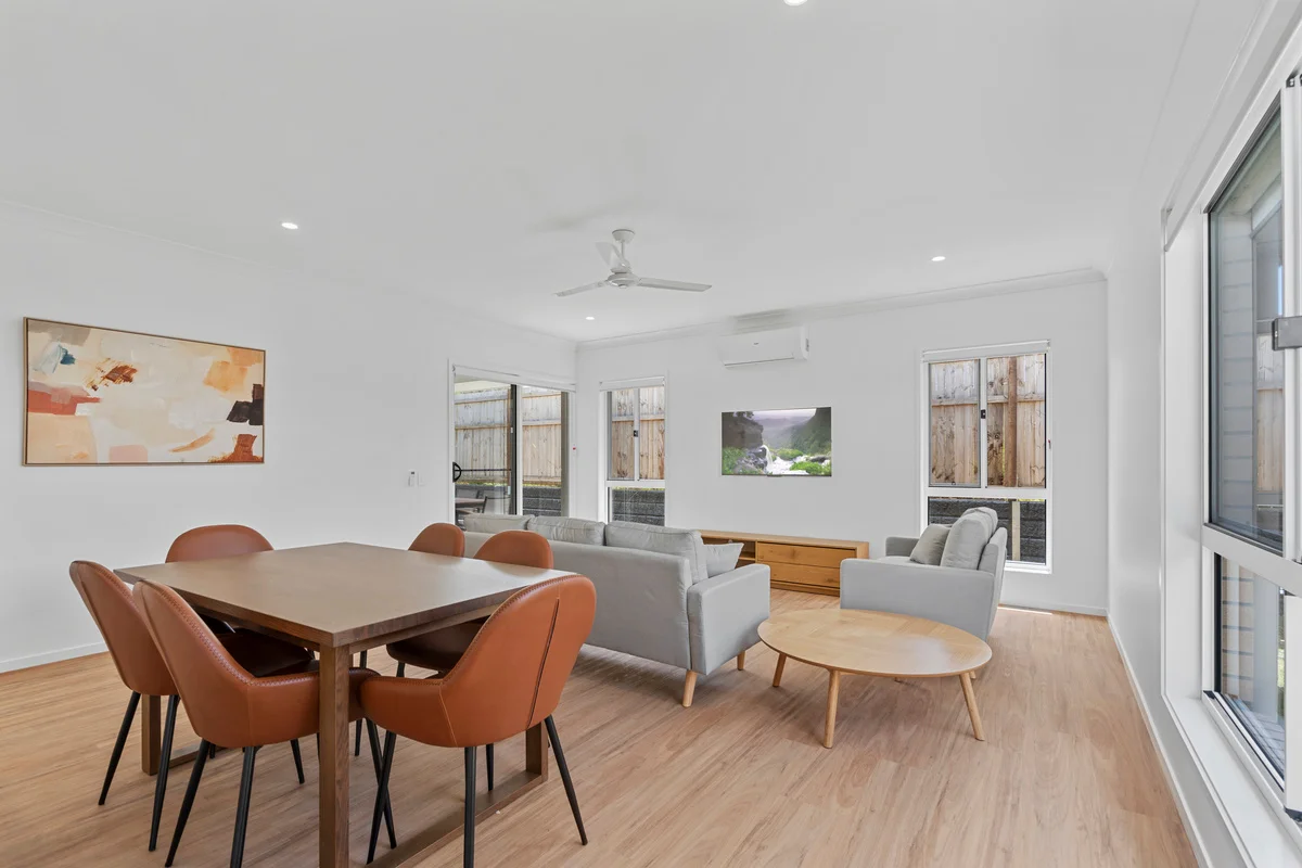 Additional image 12 of 1/15 Kakadu St, Redland Bay QLD 4165