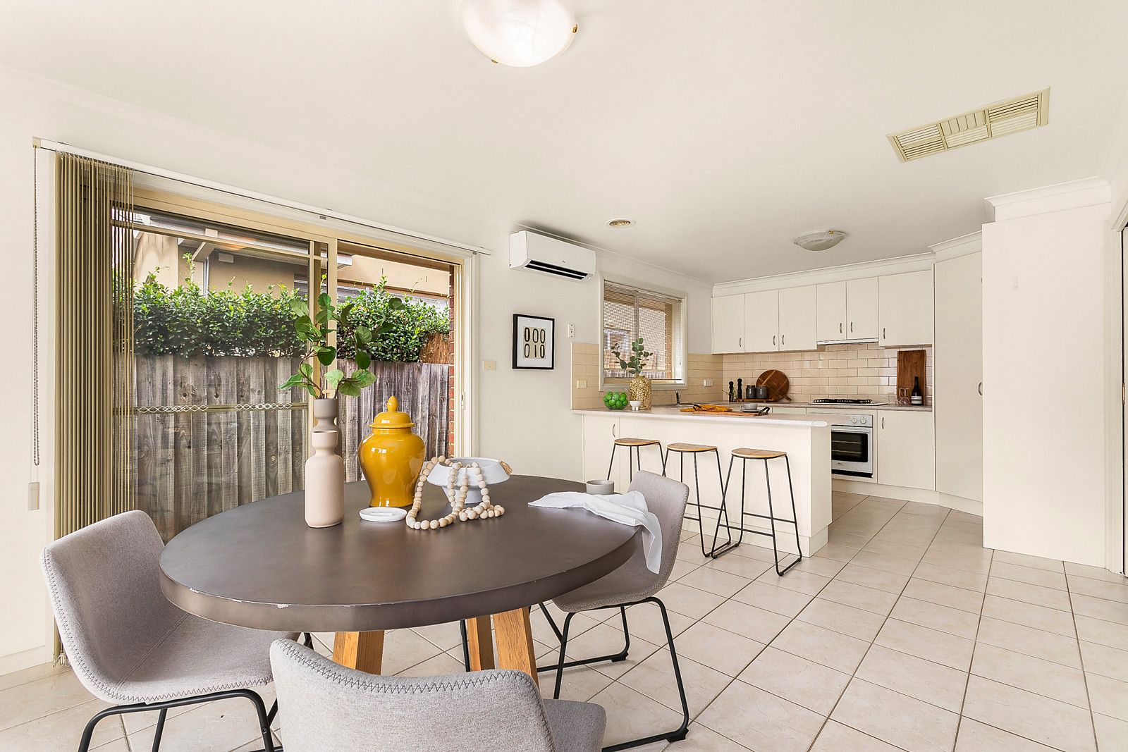 79 Winifred Street, Oak Park VIC 3046, Image 2