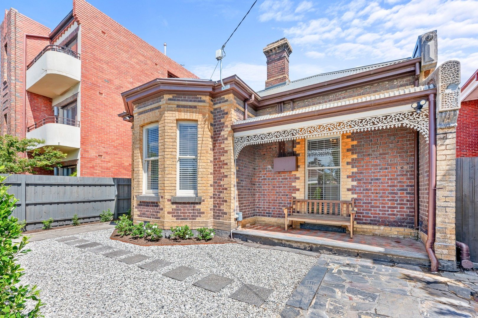 4 bedrooms House in 561 Punt Road SOUTH YARRA VIC, 3141