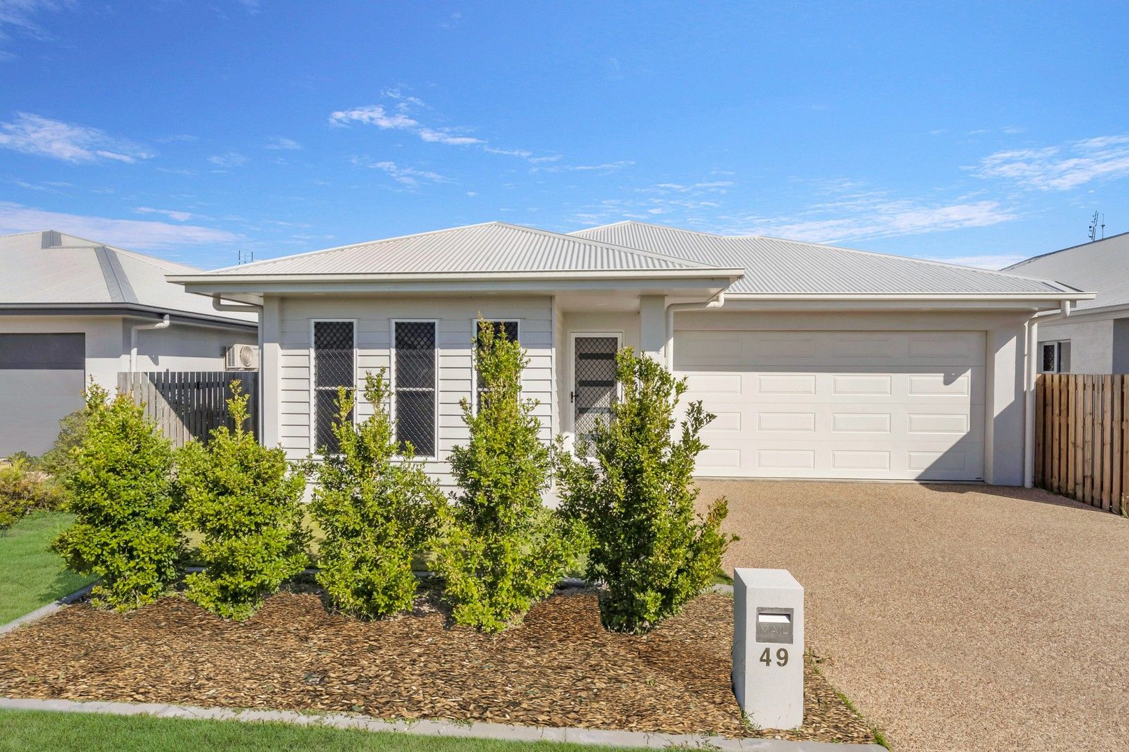 4 bedrooms House in 49 Columbus Street BURDELL QLD, 4818