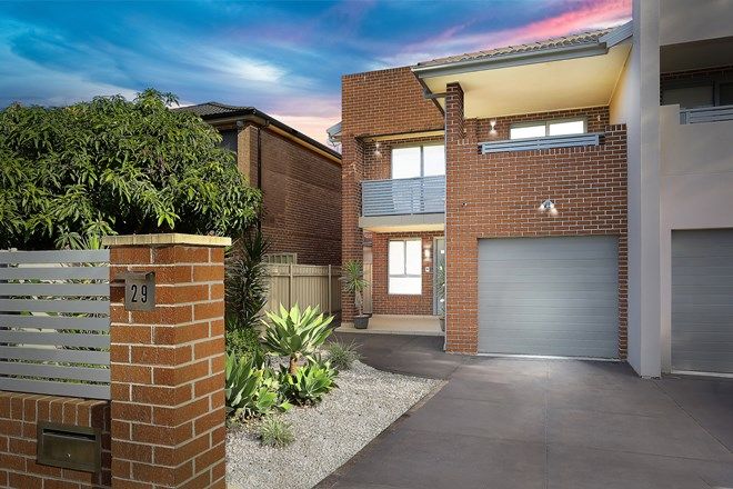 Picture of 29 Freda Street, PICNIC POINT NSW 2213