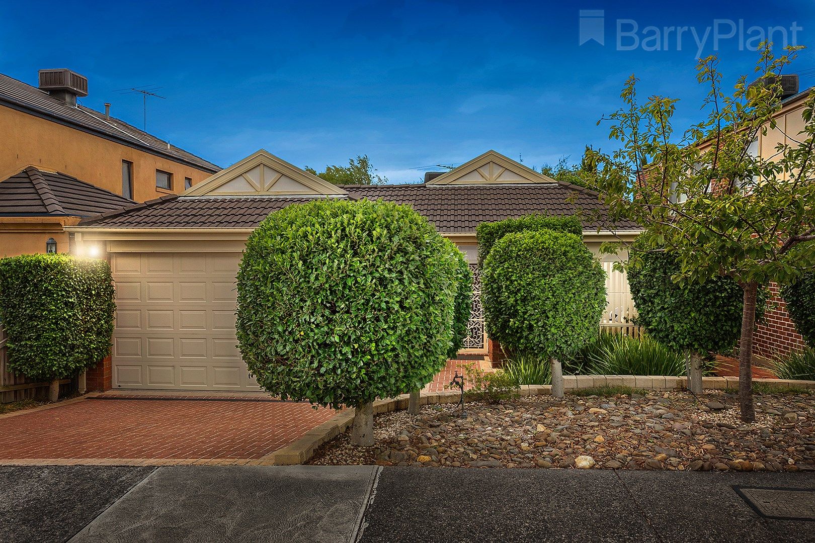 10 Shoalhaven Street, Bundoora VIC 3083