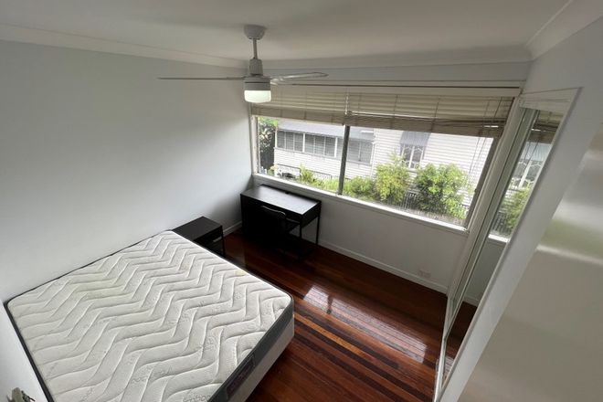 Picture of 5/739 Logan Road, GREENSLOPES QLD 4120