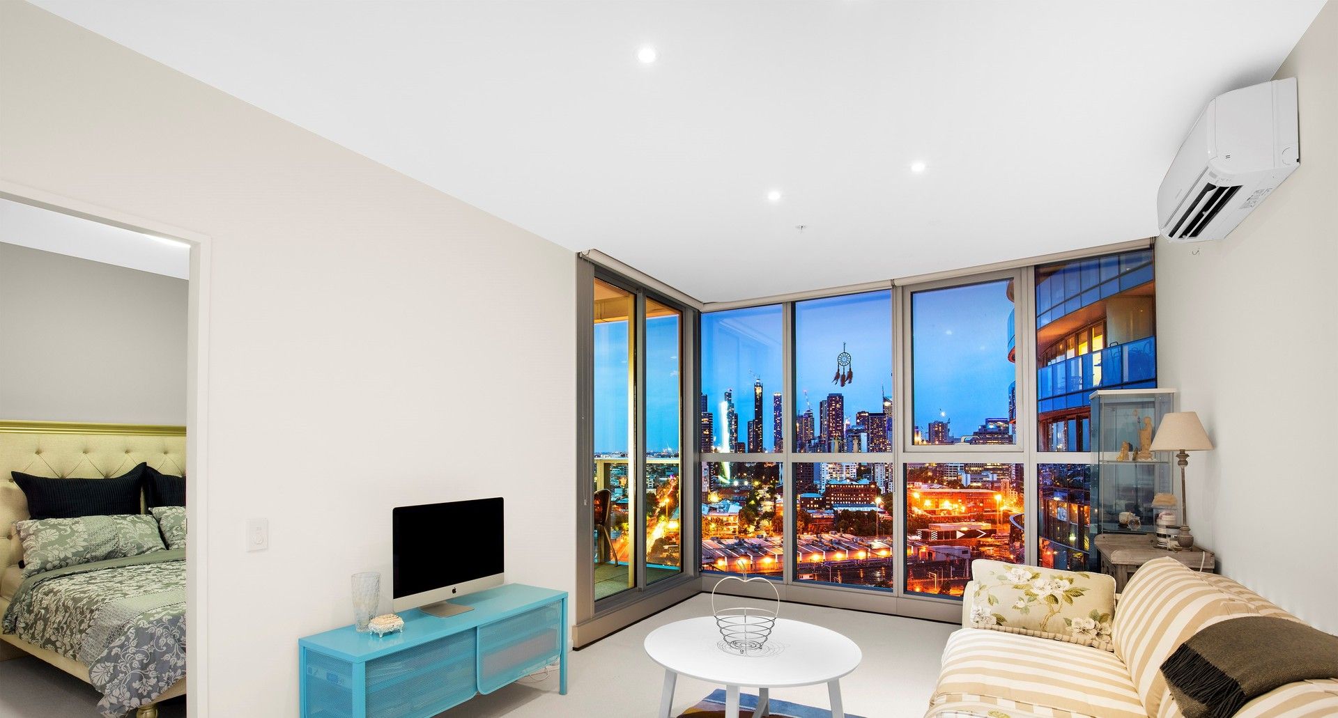 1 bedrooms Apartment / Unit / Flat in N2405/241 Harbour Esplanade DOCKLANDS VIC, 3008