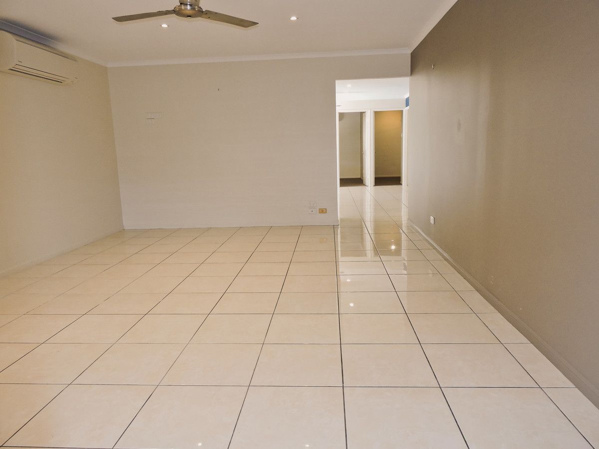 6 Illawara Court, Beaconsfield QLD 4740, Image 2