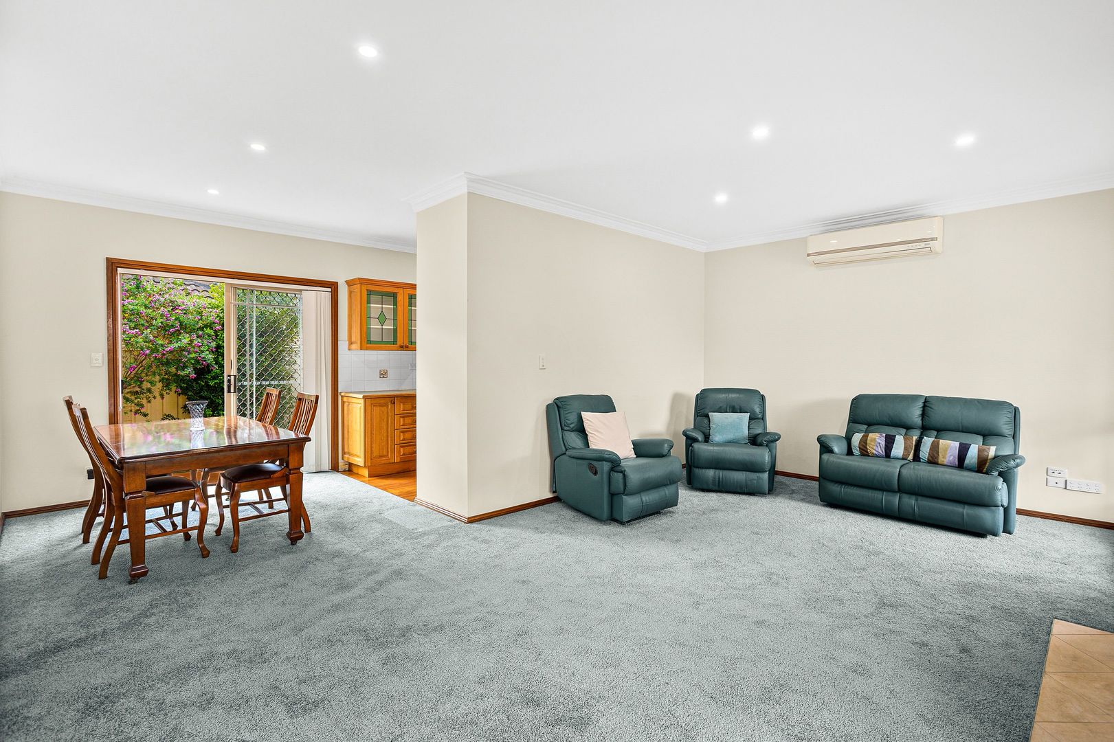 2/135 Connells Point Road, Connells Point NSW 2221, Image 2